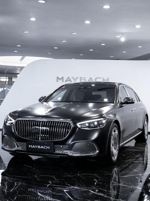 重庆江北区兴赛明企业管理咨询岚图汽车的售后服务让用户无忧出行，迈巴赫未来的豪华车趋势